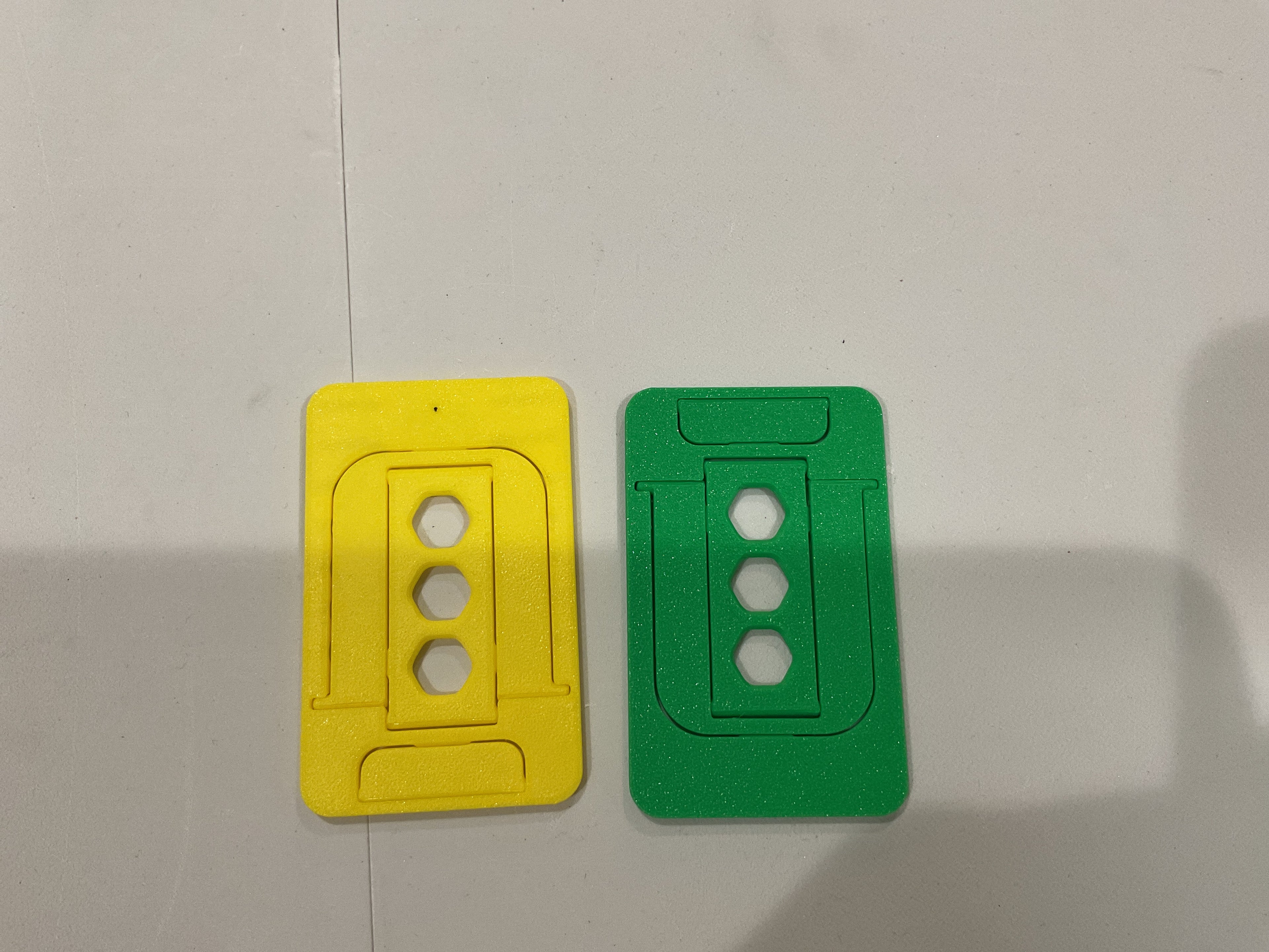 Minimalist Phone Stand (Small)